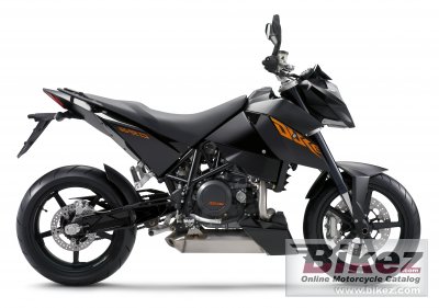 2010 KTM 690 Duke photo
